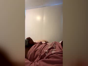 Shelow1 Chaturbate stream image from December 16, 2025
