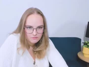 Alicesensitive Chaturbate stream image from December 16, 2025