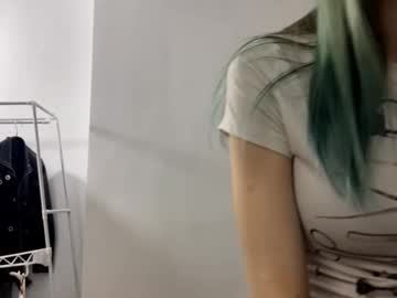 Donettamccomish Chaturbate stream image from December 16, 2025