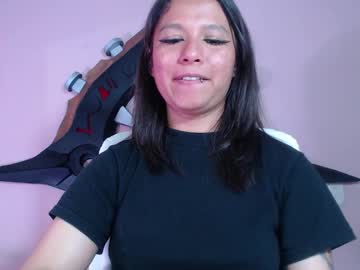 Evybubbles_ Chaturbate stream image from December 16, 2025