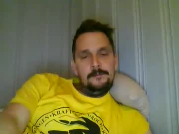 Ariparikrigsmann Chaturbate stream image from December 16, 2025