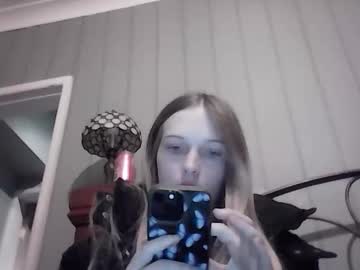 Deliciousgi69 Chaturbate stream image from December 16, 2025