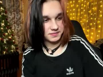 Emo_Kiss Chaturbate stream image from December 16, 2025