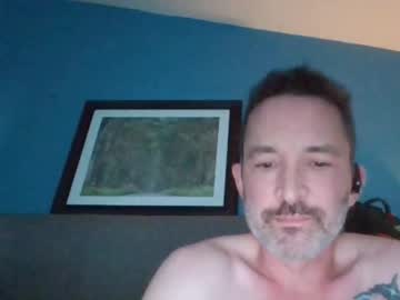 Straighthungmarriedman Chaturbate stream image from December 16, 2025