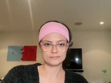 Angeleleven11 Chaturbate stream image from December 16, 2025