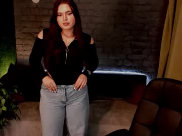 Avery_Flores Chaturbate stream image from December 16, 2025