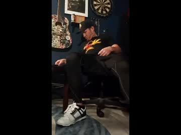 Hecatoncheires187420 Chaturbate stream image from December 17, 2025