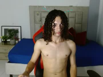 Axel_Fox7 Chaturbate stream image from December 17, 2025