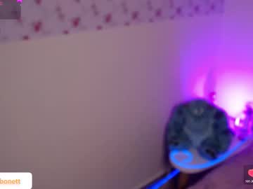 Chloe_Bonnet Chaturbate stream image from December 17, 2025