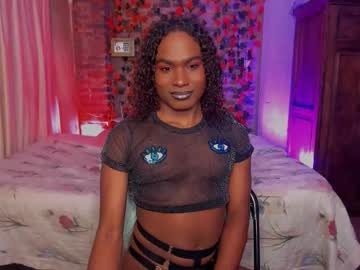 Thegoldenbitch Chaturbate stream image from December 17, 2025