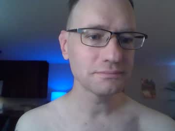 Davidwilcox1982 Chaturbate stream image from December 17, 2025