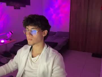 Kisan_Smith Chaturbate stream image from December 17, 2025