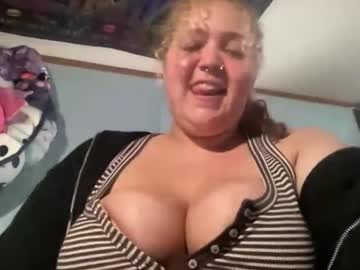 Mixxedgoodness222 Chaturbate stream image from December 17, 2025