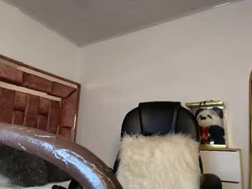 Opalo_Youns Chaturbate stream image from December 17, 2025
