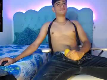 Charlie_Cockk Chaturbate stream image from December 17, 2025