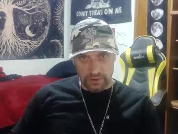Clintwood12 Chaturbate stream image from December 17, 2025