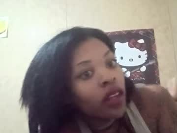 Mercedesmakesyoucum6999 Chaturbate stream image from December 17, 2025