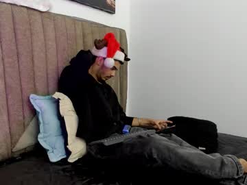 Timothe_Evans Chaturbate stream image from December 17, 2025