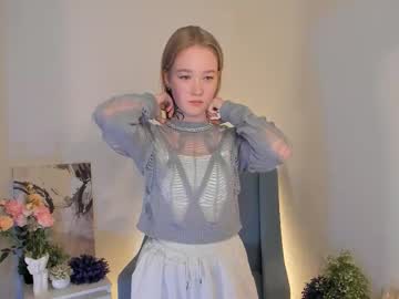 Melodievejar Chaturbate stream image from December 17, 2025