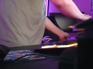 Xburst Chaturbate stream image from December 17, 2025
