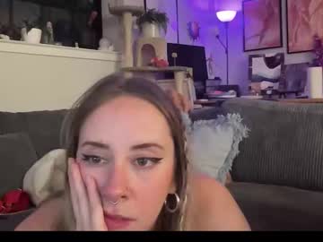 Squirtfarm Chaturbate stream image from December 17, 2025