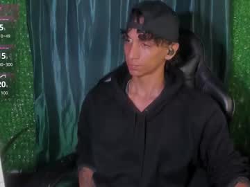 Cfiscm Chaturbate stream image from December 17, 2025