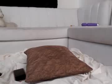 Thelil_Girl Chaturbate stream image from December 17, 2025