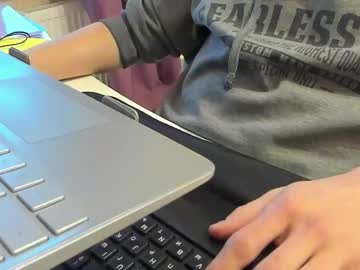 Brianriggs Chaturbate stream image from December 17, 2025