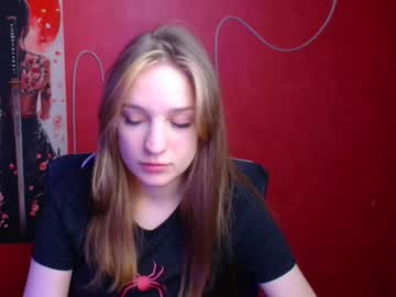 Lucieamour_ Chaturbate stream image from December 17, 2025
