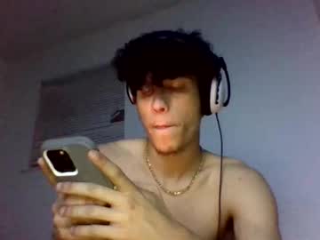 Wolfstar49 Chaturbate stream image from December 17, 2025