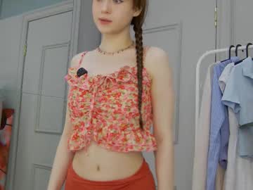 Clara_La_San Chaturbate stream image from December 17, 2025