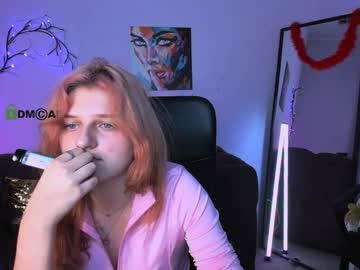 Leyla_Klark Chaturbate stream image from December 17, 2025