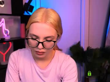 Sendi_Cais Chaturbate stream image from December 17, 2025