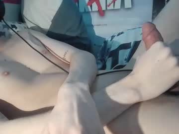Sharkroxit Chaturbate stream image from December 17, 2025