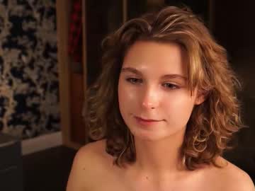 Christenarispe Chaturbate stream image from December 17, 2025