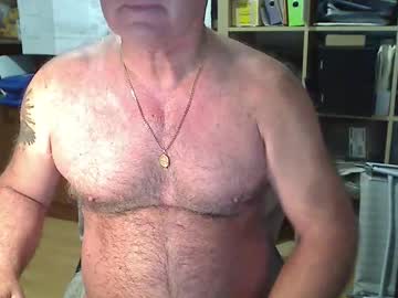 Nekkminuttnekkminutt Chaturbate stream image from December 17, 2025