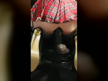 Sissyeva6919 Chaturbate stream image from December 17, 2025