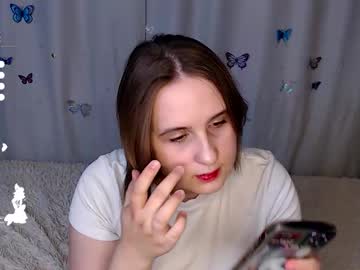 Lightnea Chaturbate stream image from December 17, 2025
