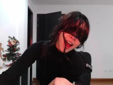Tatianaaah Chaturbate stream image from December 17, 2025