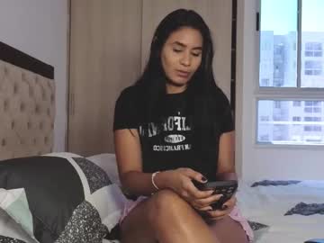 Alyssaryn Chaturbate stream image from December 17, 2025