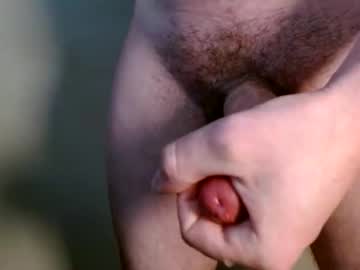 Skyuuwz Chaturbate stream image from December 17, 2025