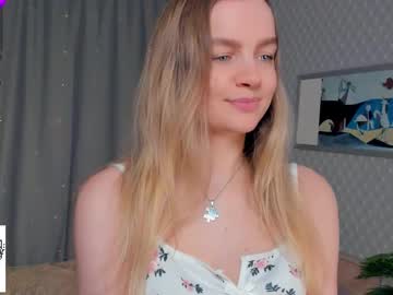 Moon_Puzzles Chaturbate stream image from December 17, 2025