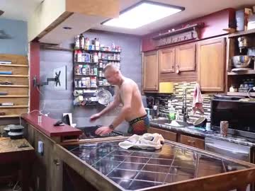 Omfgy Chaturbate stream image from December 17, 2025