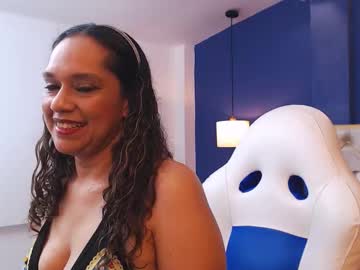 Emperatriz_Milf Chaturbate stream image from December 17, 2025