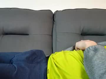 Joshy_Black Chaturbate stream image from December 17, 2025