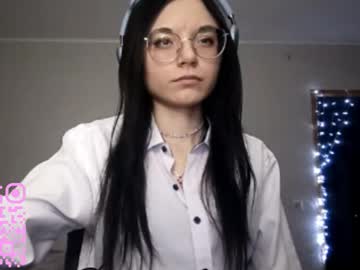 Rosellalafferty Chaturbate stream image from December 17, 2025