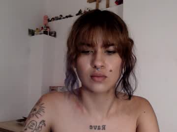 Eva_Viulet Chaturbate stream image from December 17, 2025
