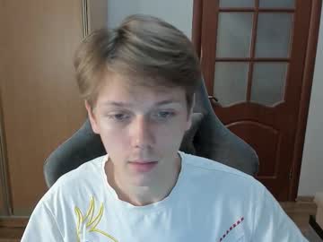 Olvr_Zoolander Chaturbate stream image from December 17, 2025