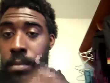 Lildbigd33 Chaturbate stream image from December 17, 2025