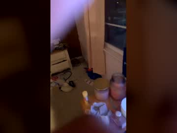Queenkourt Chaturbate stream image from December 17, 2025